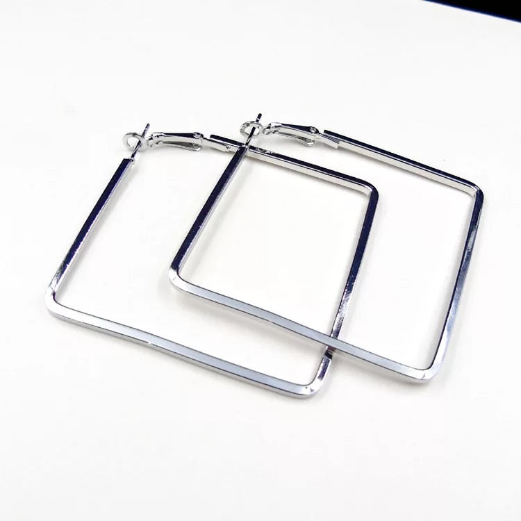Stylish Silver Geometric Statement Hoops