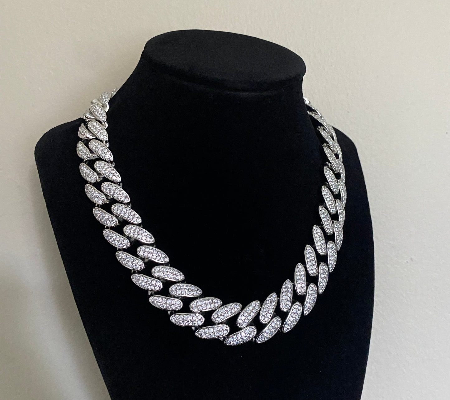 Rokelle 18mm Cuban Link Choker